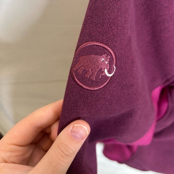 Mammut Women’s Full-Zip Fleece Jacket Hooded Burgundy Pink Size L - Picture 7 of 8